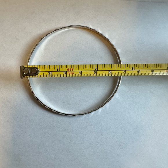 Maison Birks 925 Sterling Silver Bangle - Picture 7 of 8